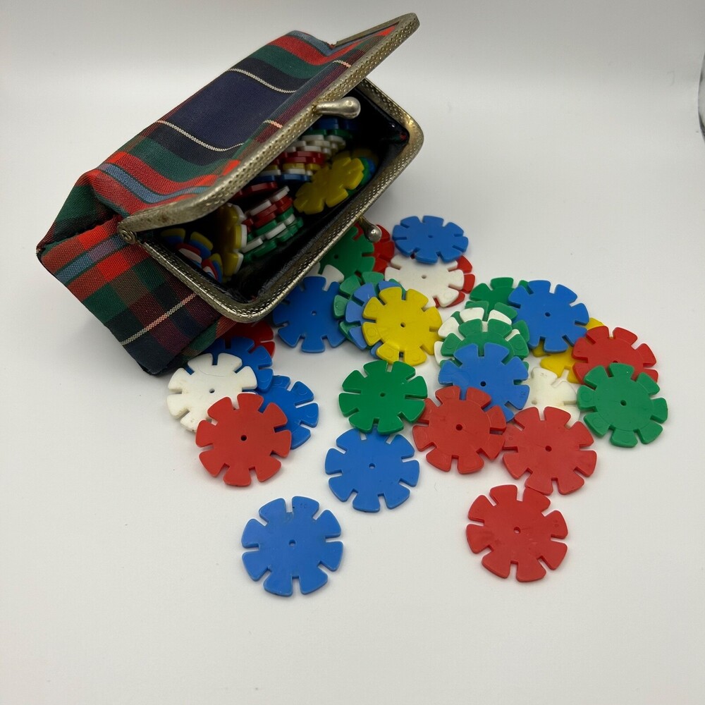 Vintage Plastic Building Interlocking Disks Flakes Stem Toys & VTG Coin Purse